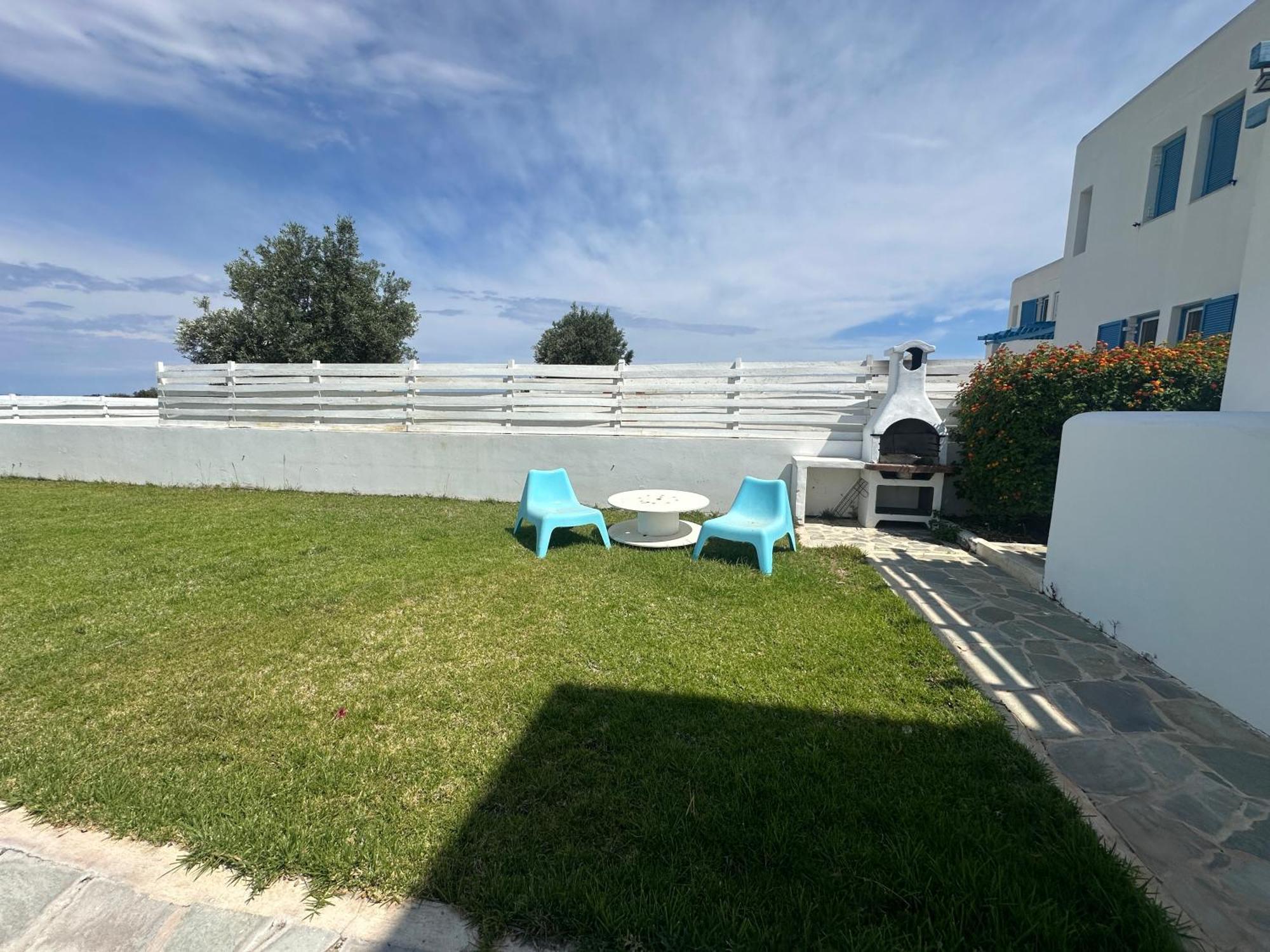 White Vila Gennadi