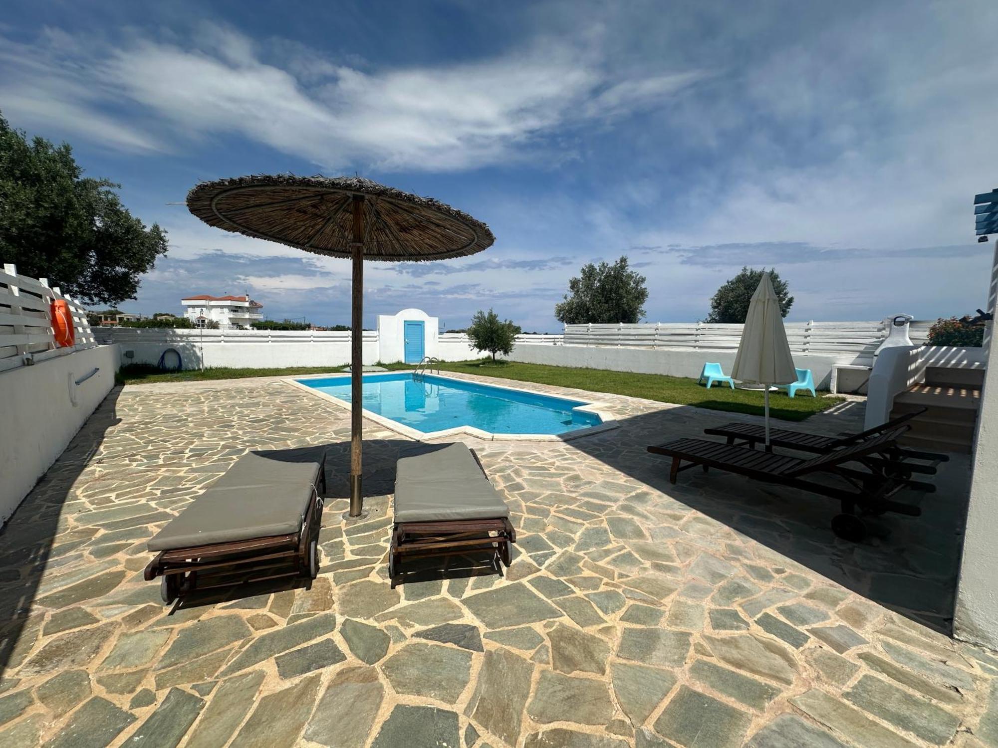 White Villa Gennadi